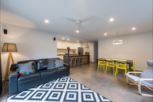 The Bright House - Accommodation in Surfers Paradise 3