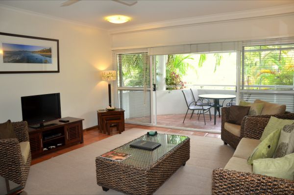 The Beach Terraces - Accommodation in Surfers Paradise 2