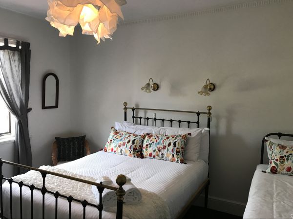 The Caledonian Inn - Accommodation Gold Coast 6