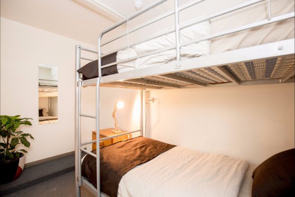 The Nook Backpackers - Accommodation in Surfers Paradise 2