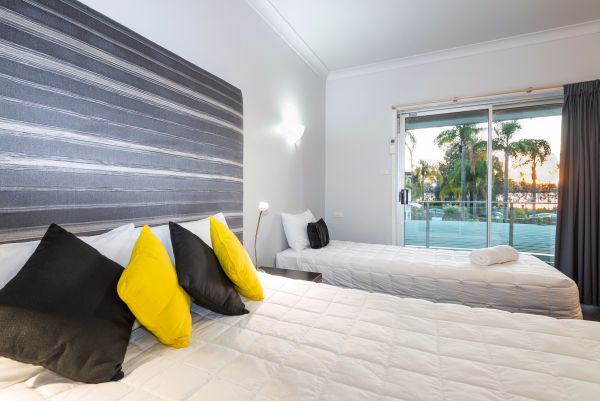 The Esplanade Motel - Accommodation in Surfers Paradise 4