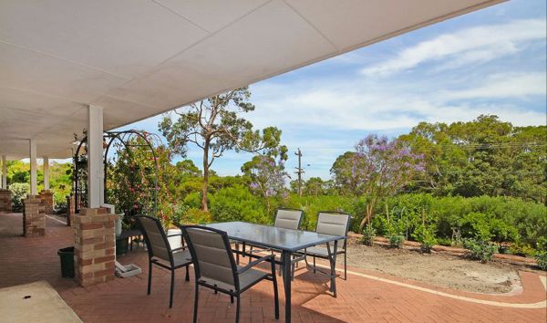 The Good Life B And B - Accommodation Redcliffe 0