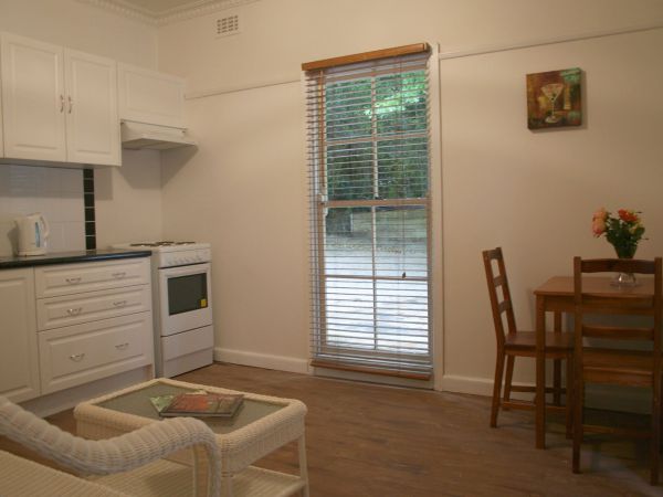 Tudor Cottages Mount Dandenong - Accommodation Redcliffe 5