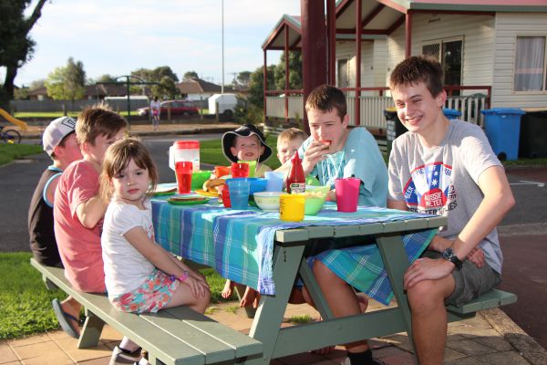 Warrnambool Holiday Park And Motel - Accommodation in Surfers Paradise 0
