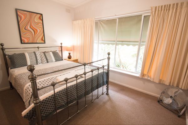 Wang Stays And Short Stops - Accommodation in Surfers Paradise 2