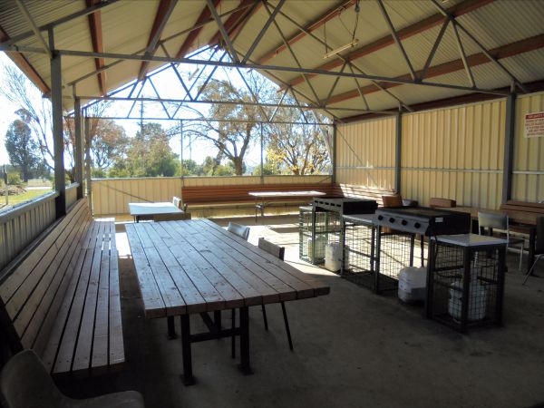 Wagga Wagga Tourist Park - Accommodation Redcliffe 7