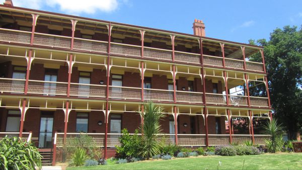 Yarra House - Accommodation Port Macquarie