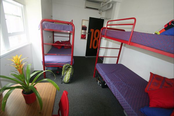 Zing! Backpackers Hostel - Accommodation Gold Coast 9