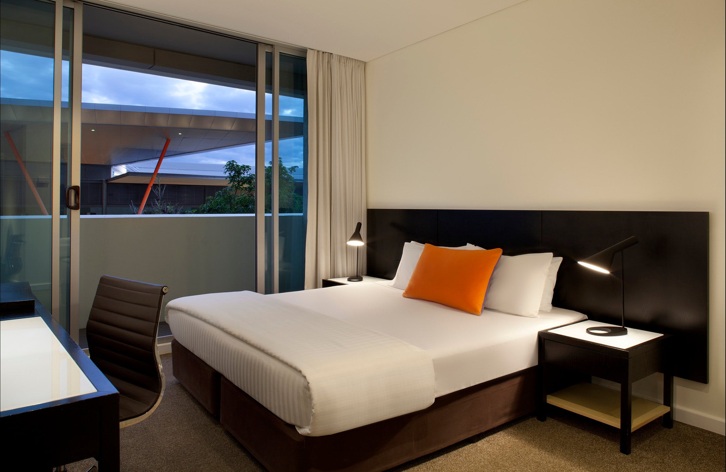 Adina Apartment Hotel Perth - Mounts Bay Road - thumb 1