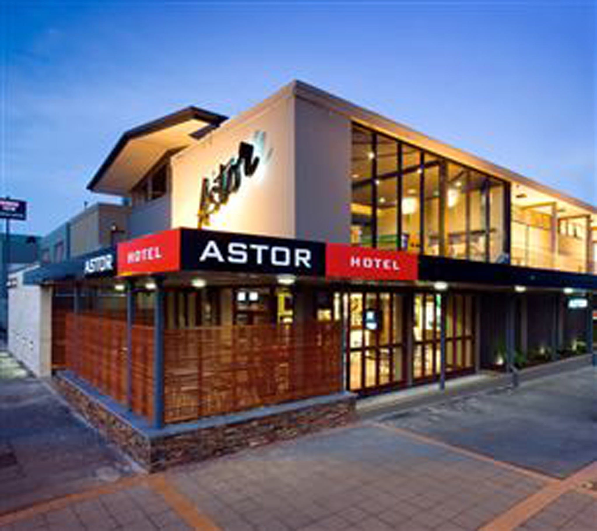 Astor Hotel And Astor Suites - thumb 0