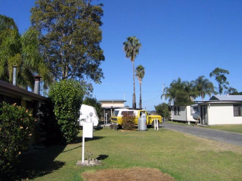Browns Caravan Park - Accommodation in Surfers Paradise