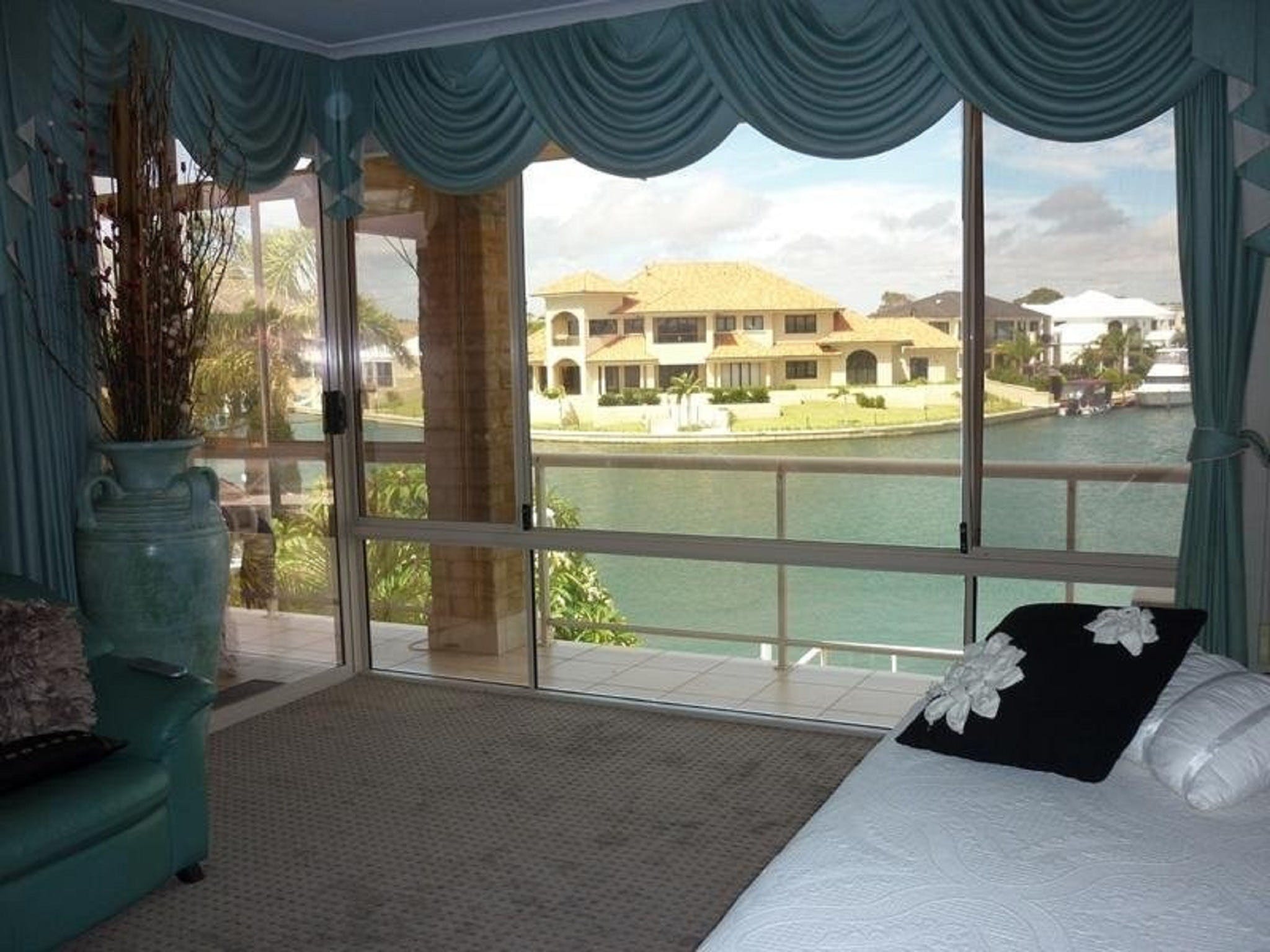 Port Mandurah Canals - Luxury Guest House - thumb 4