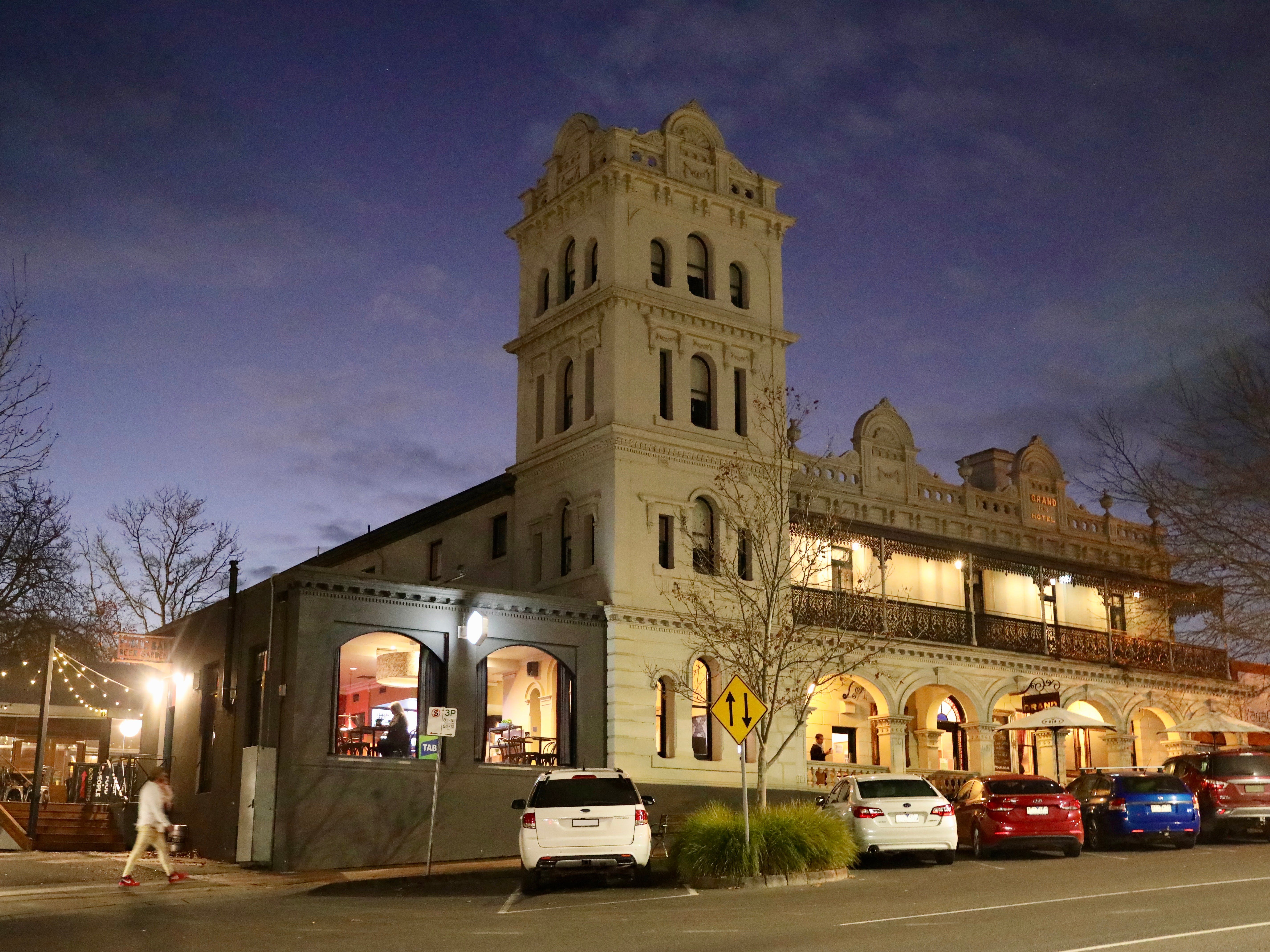 Yarra Valley Grand Hotel - Coogee Beach Accommodation