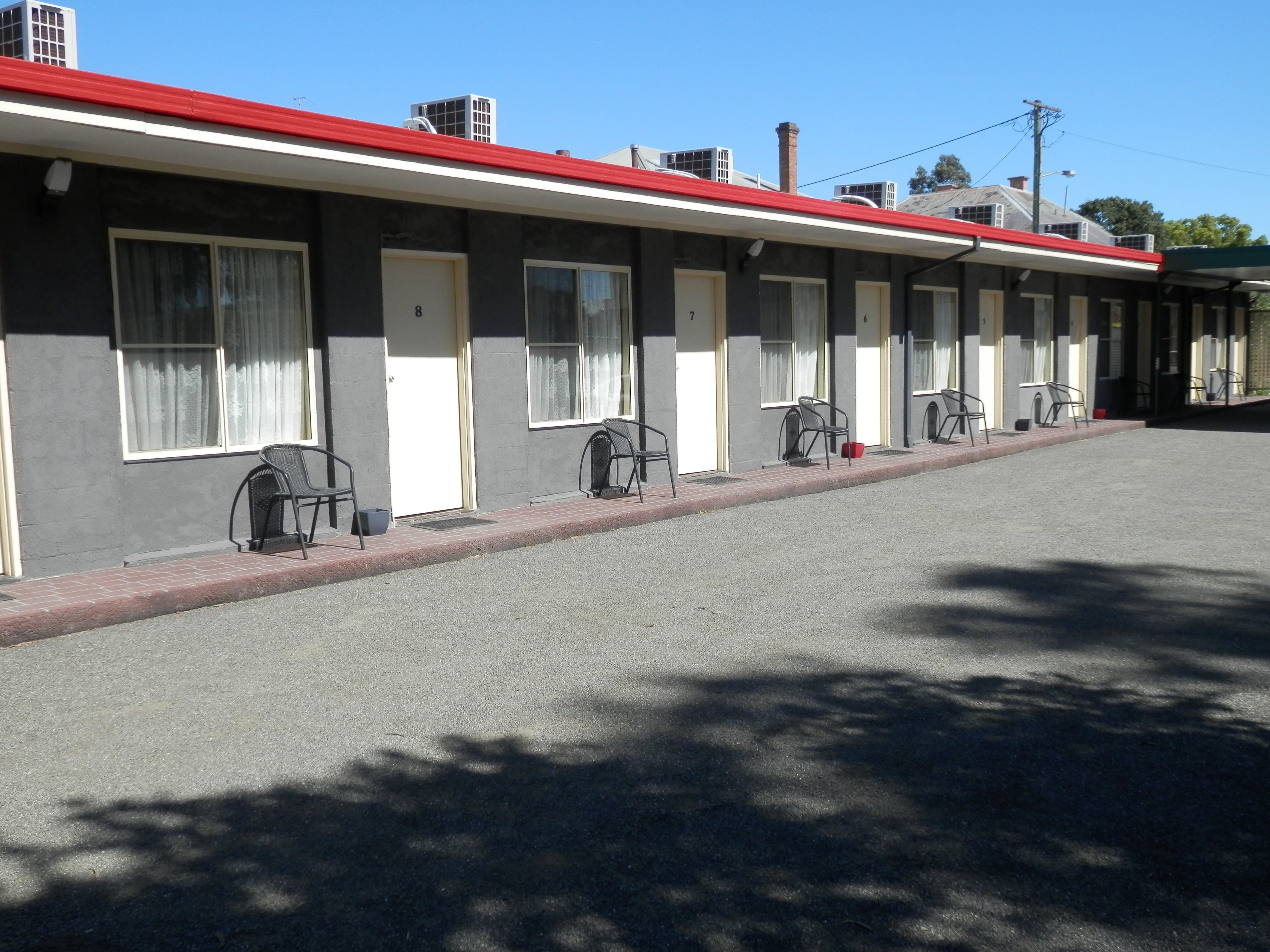 Benjamin Singleton Motel - Dalby Accommodation