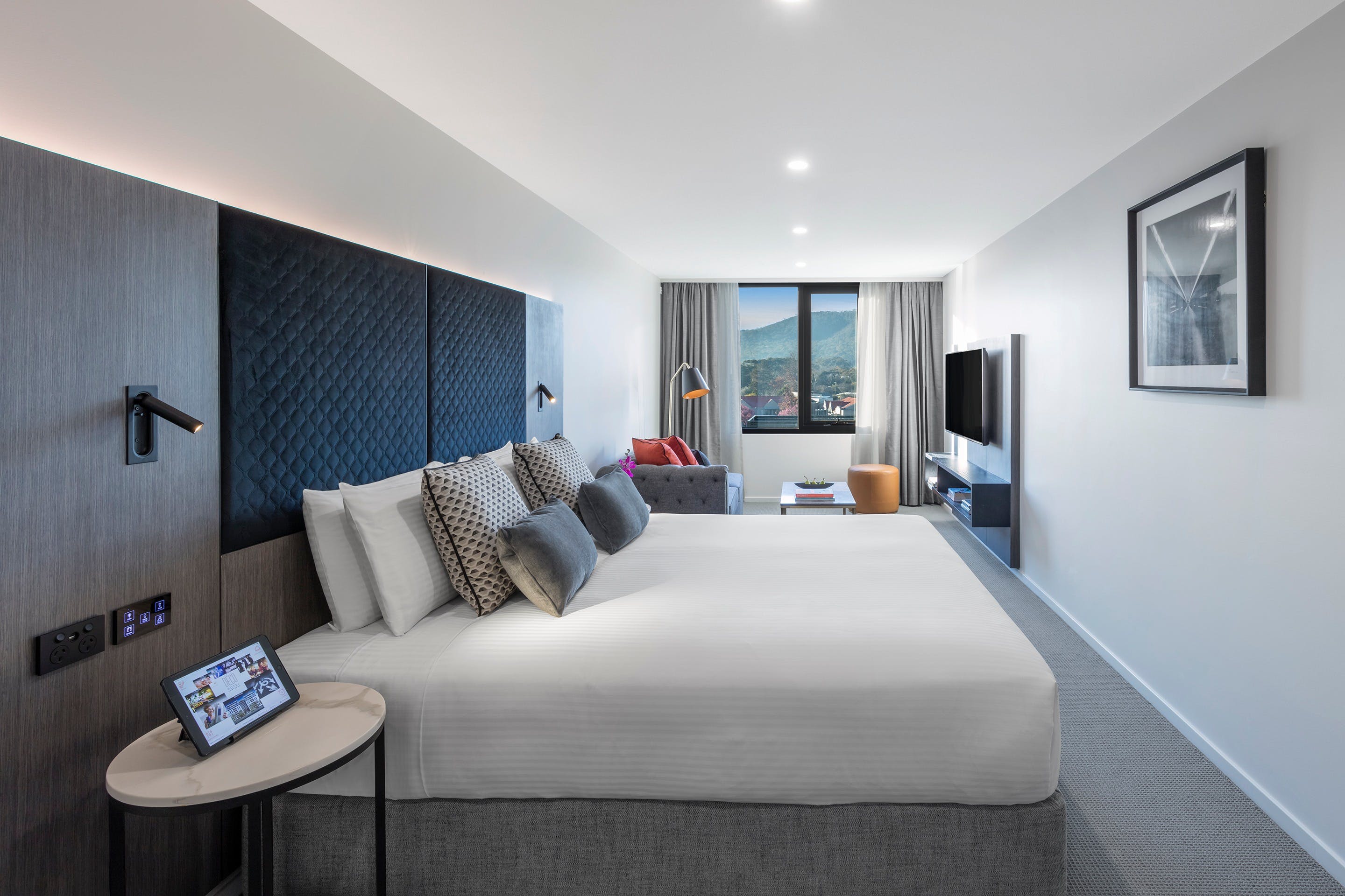 Deco Hotel Canberra - thumb 1