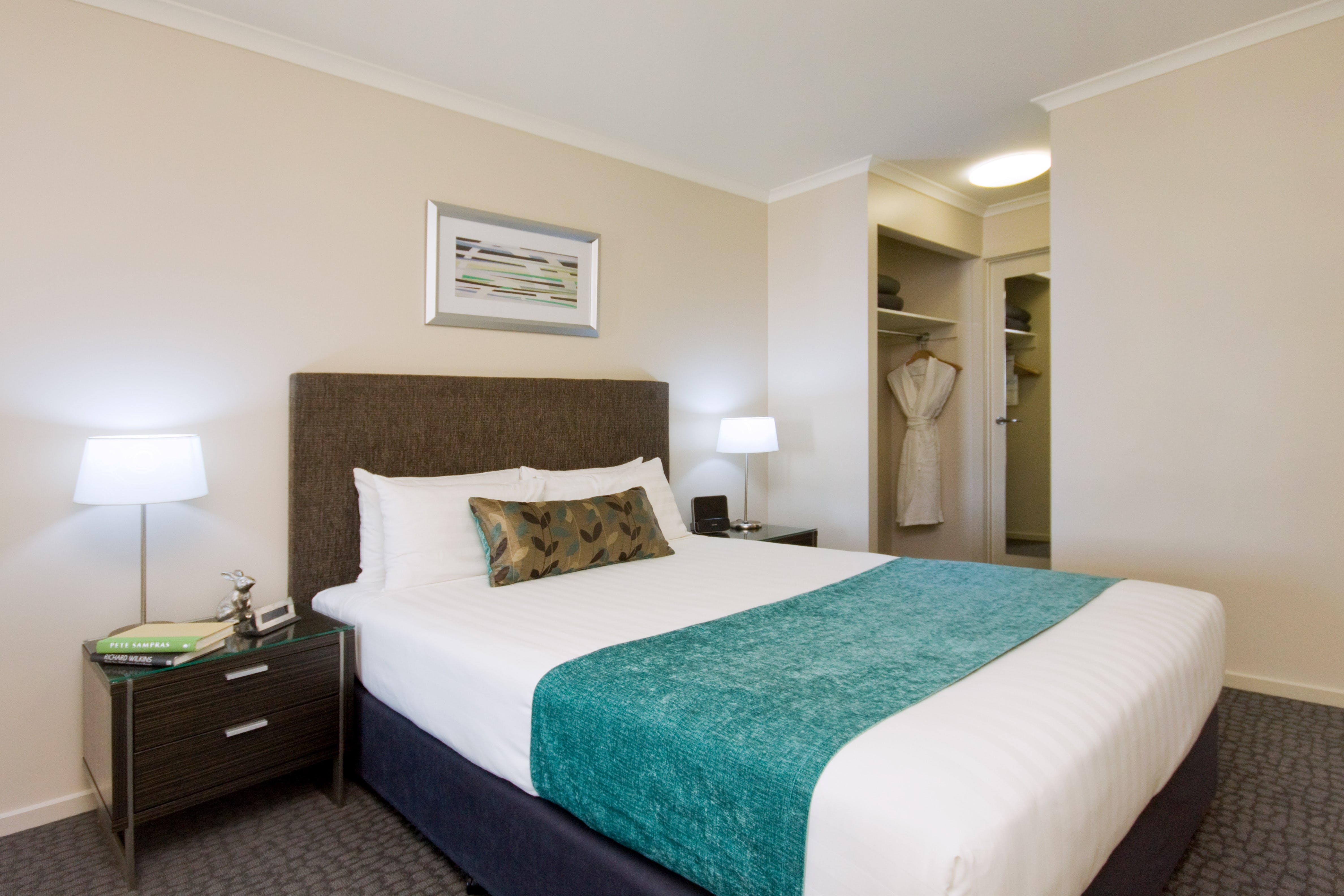 Pacific Suites Canberra - thumb 6