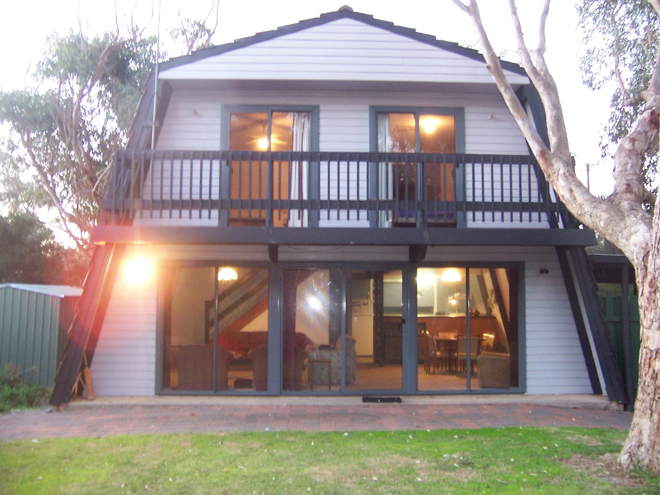 Century 21 SouthCoast Pink Gums - Accommodation NT
