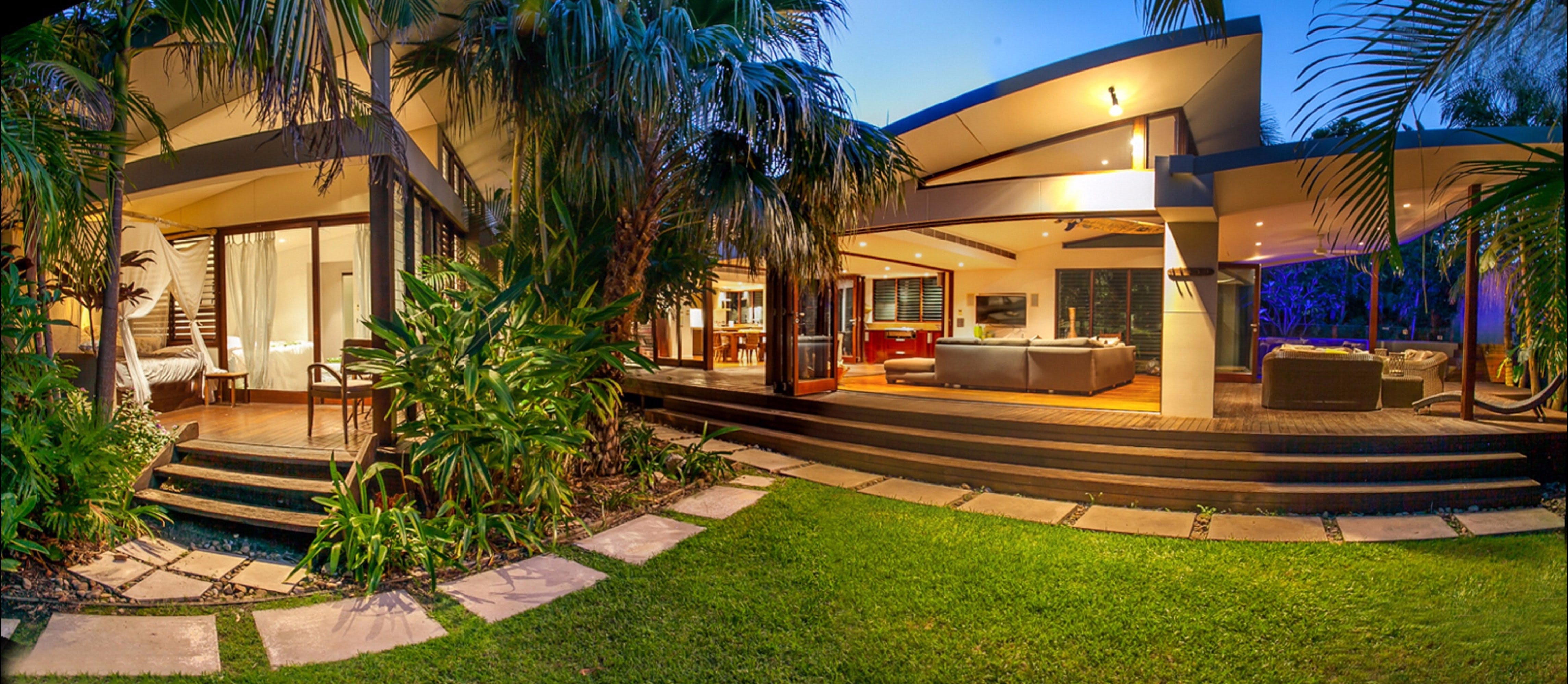 Pavilion Two at Broken Head - exclusive beachfront - Coogee Beach Accommodation