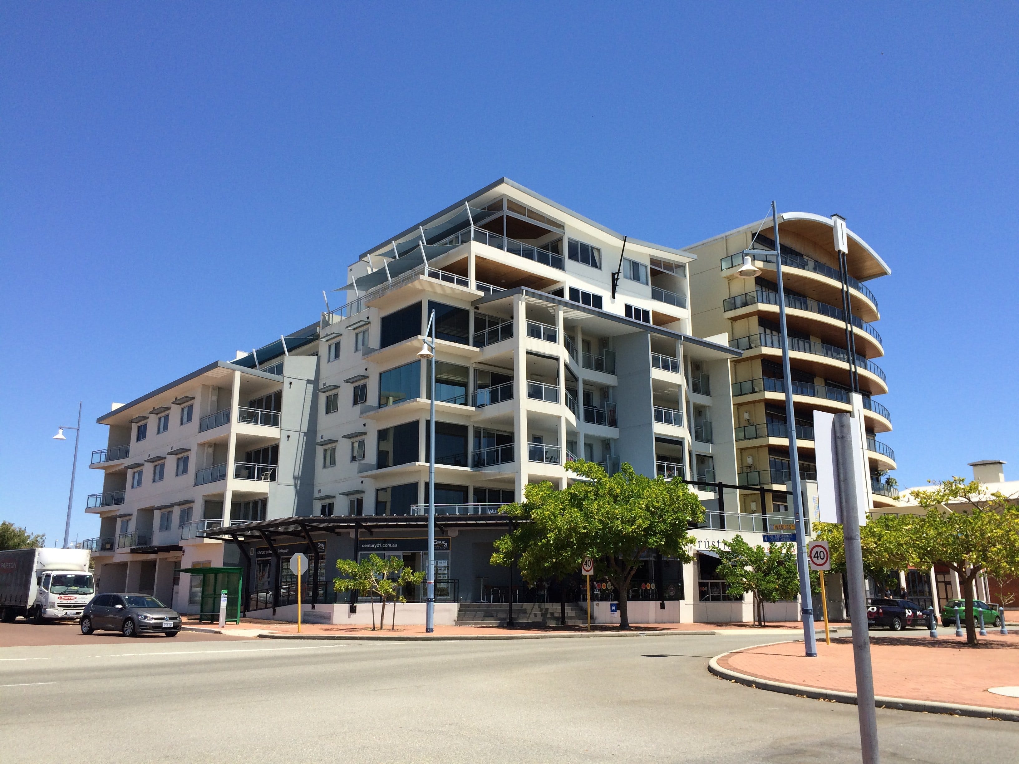 Rockingham Apartments - Surfers Paradise Gold Coast