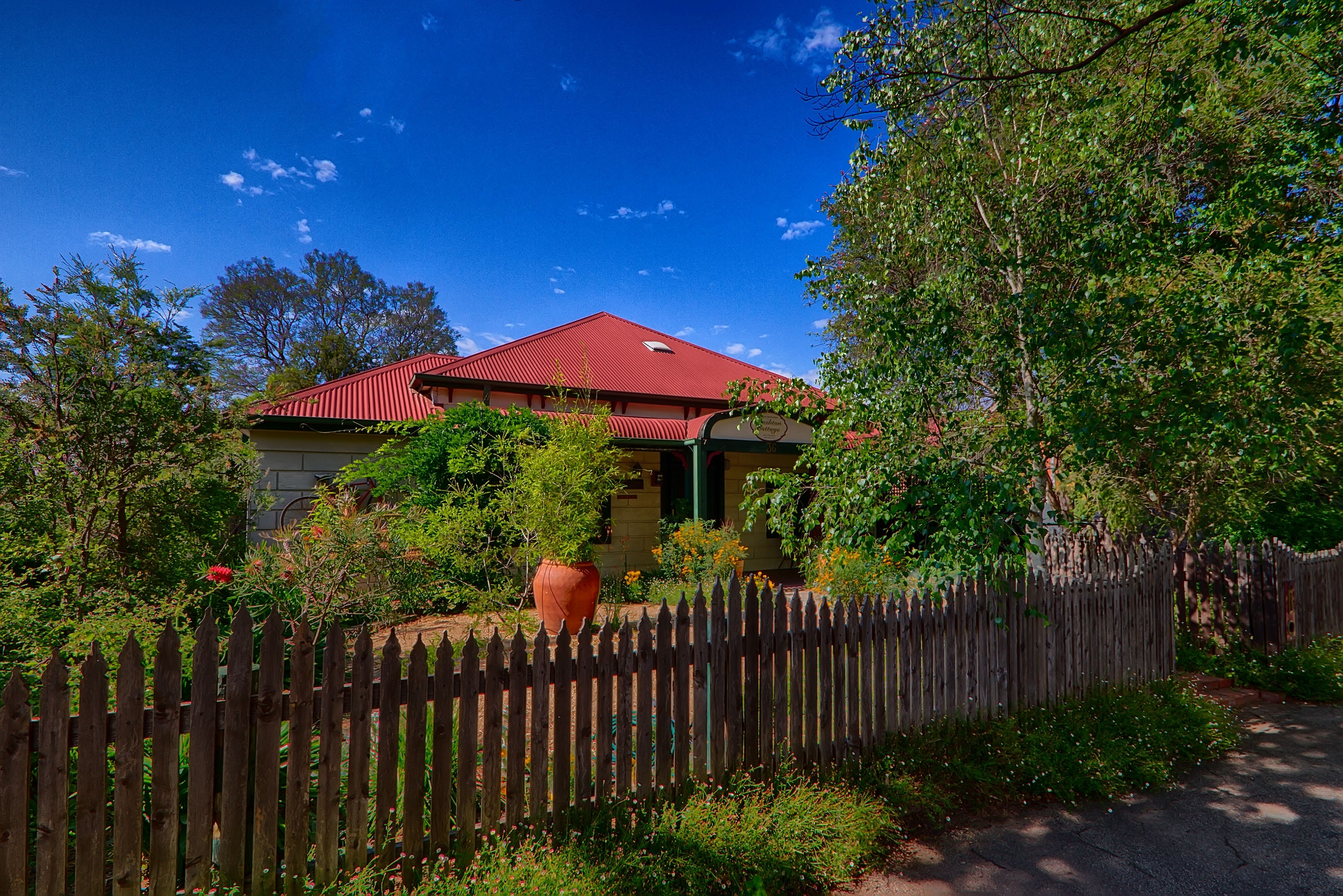 Rushton Cottage BB Private Guest Studio - Accommodation Airlie Beach