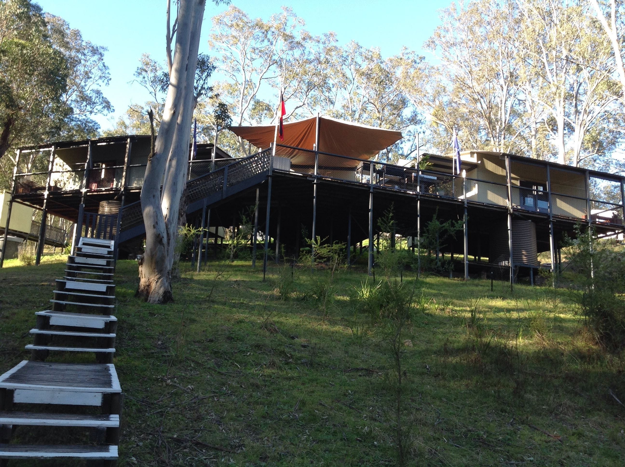 Six Foot Track Lodge - Redcliffe Tourism