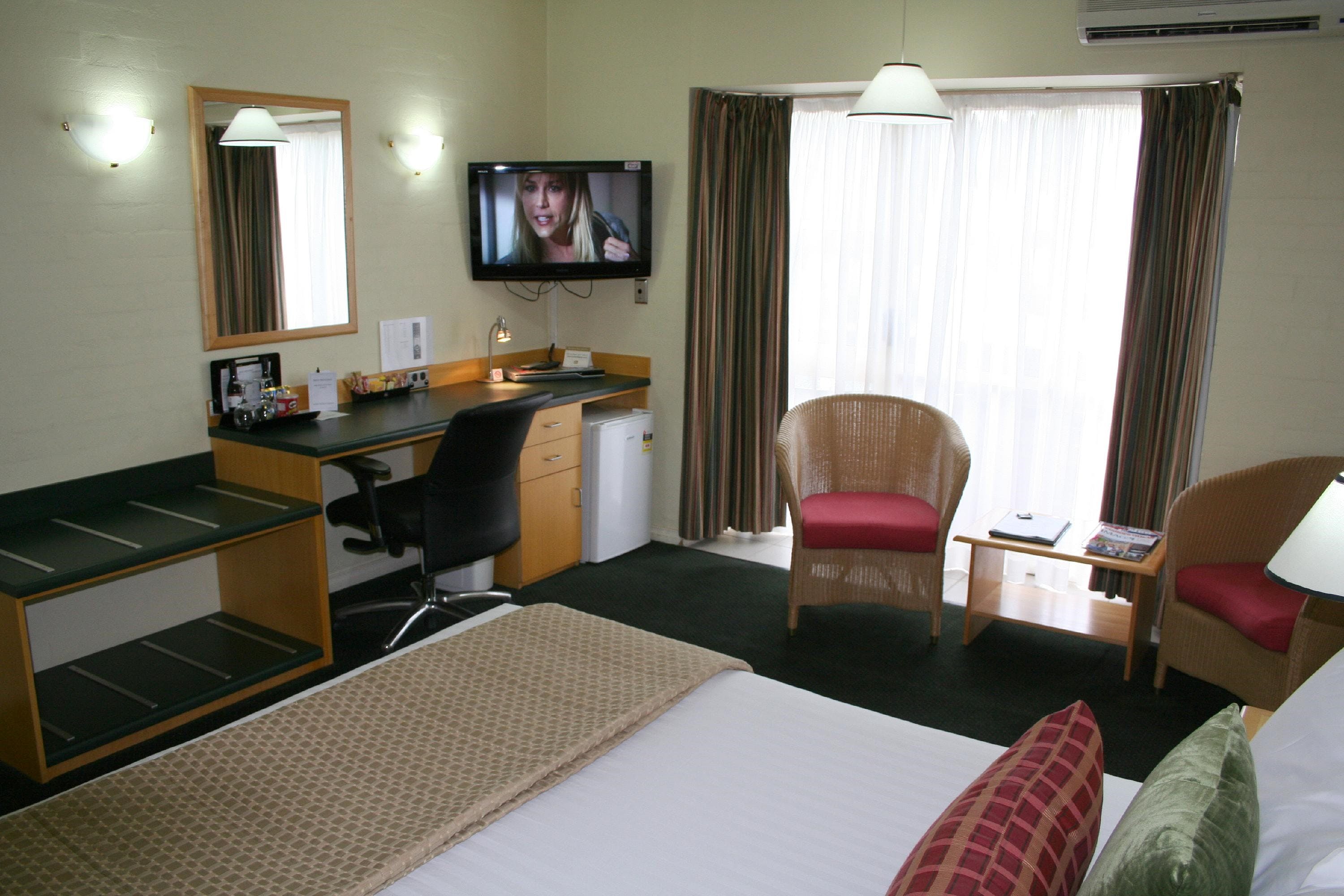 Grand Country Lodge - Accommodation Perth