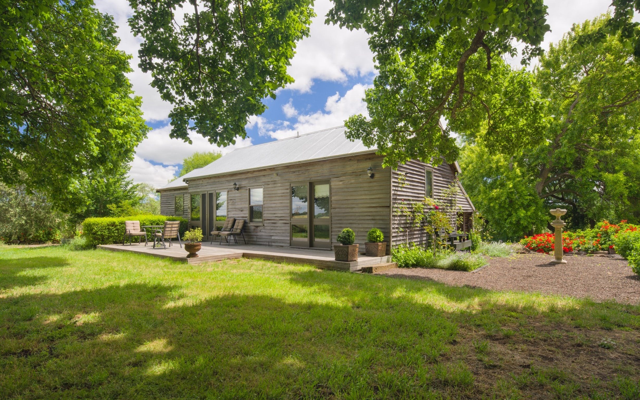 Timboon House  Stables - Hervey Bay Accommodation