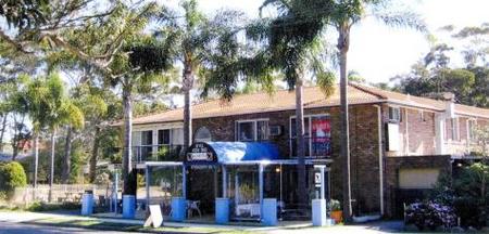 Palm Court Motel - Tourism Caloundra