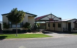 Outback Villas - Lismore Accommodation