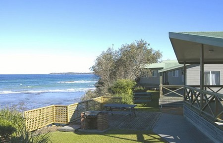 Berrara Beach Holiday Chalets - Accommodation Sydney