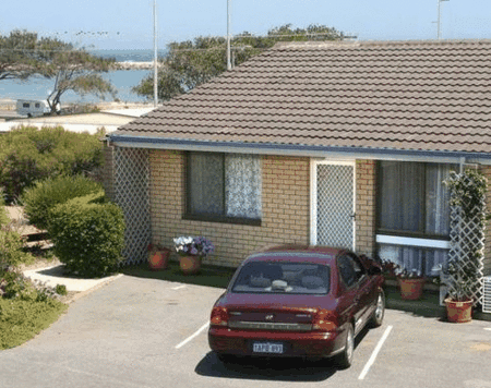Port Denison Holiday Units - Accommodation Australia