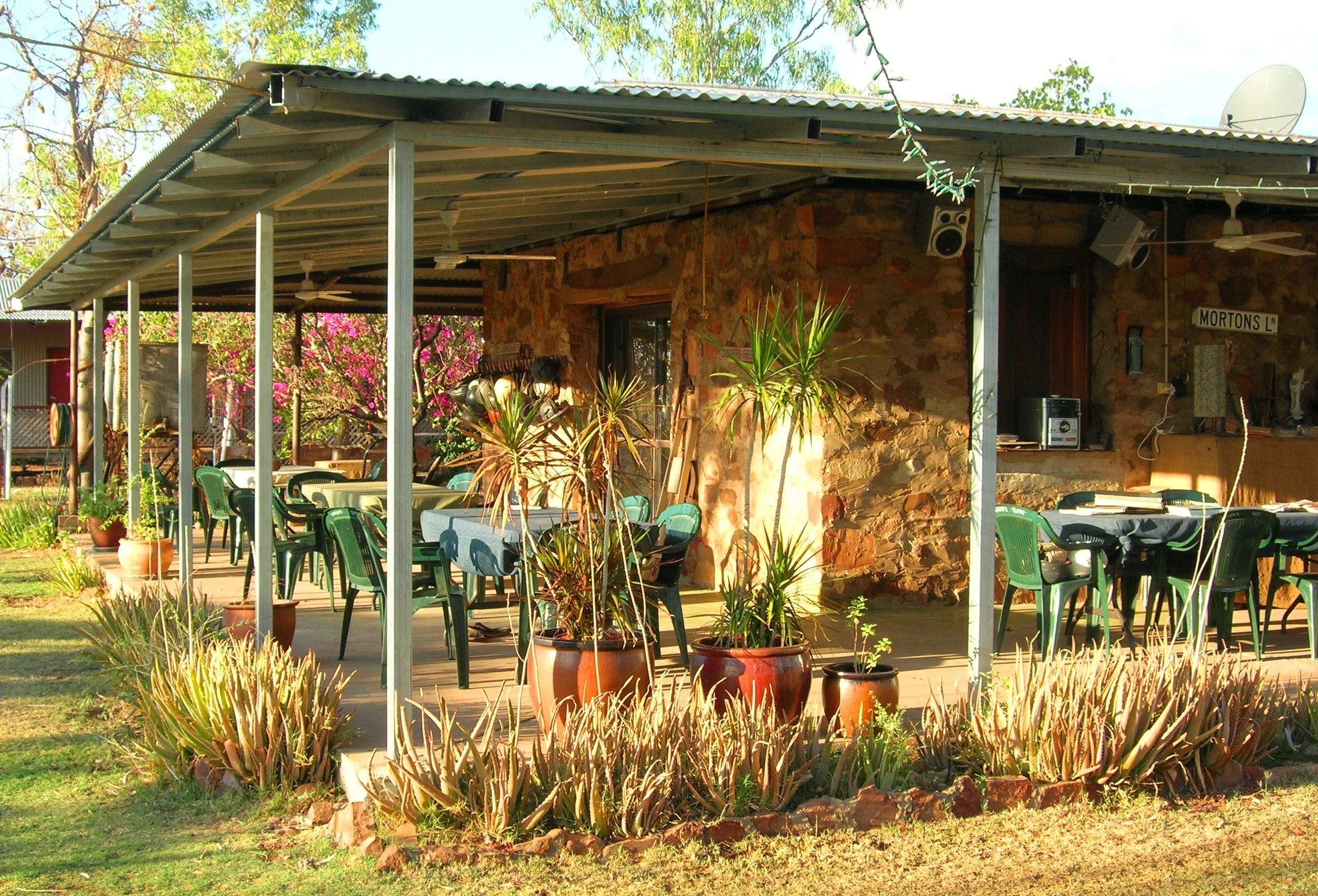 Digger's Rest Station - Accommodation Broome