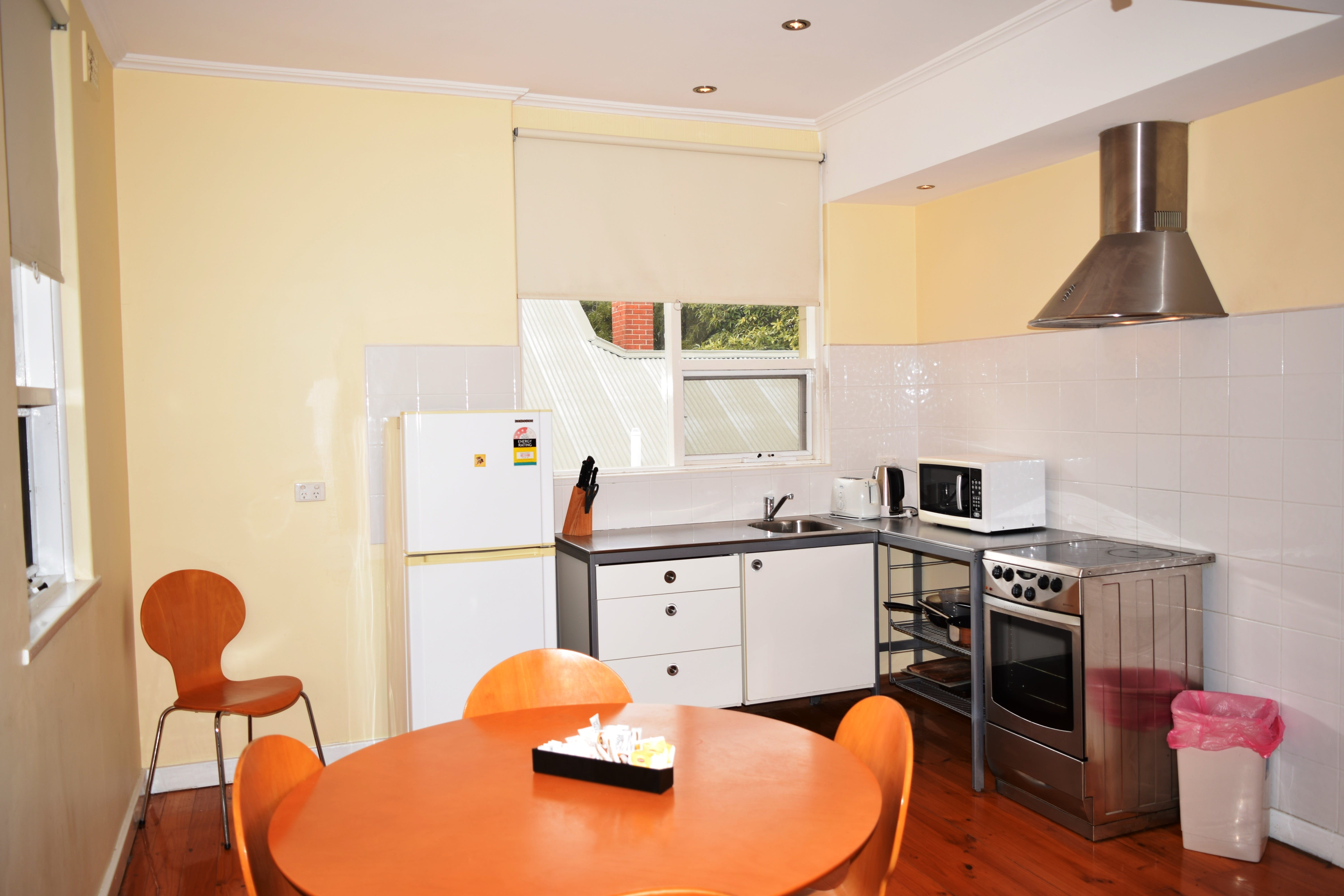 Glenelg Holiday Apartments - Accommodation Bookings 2