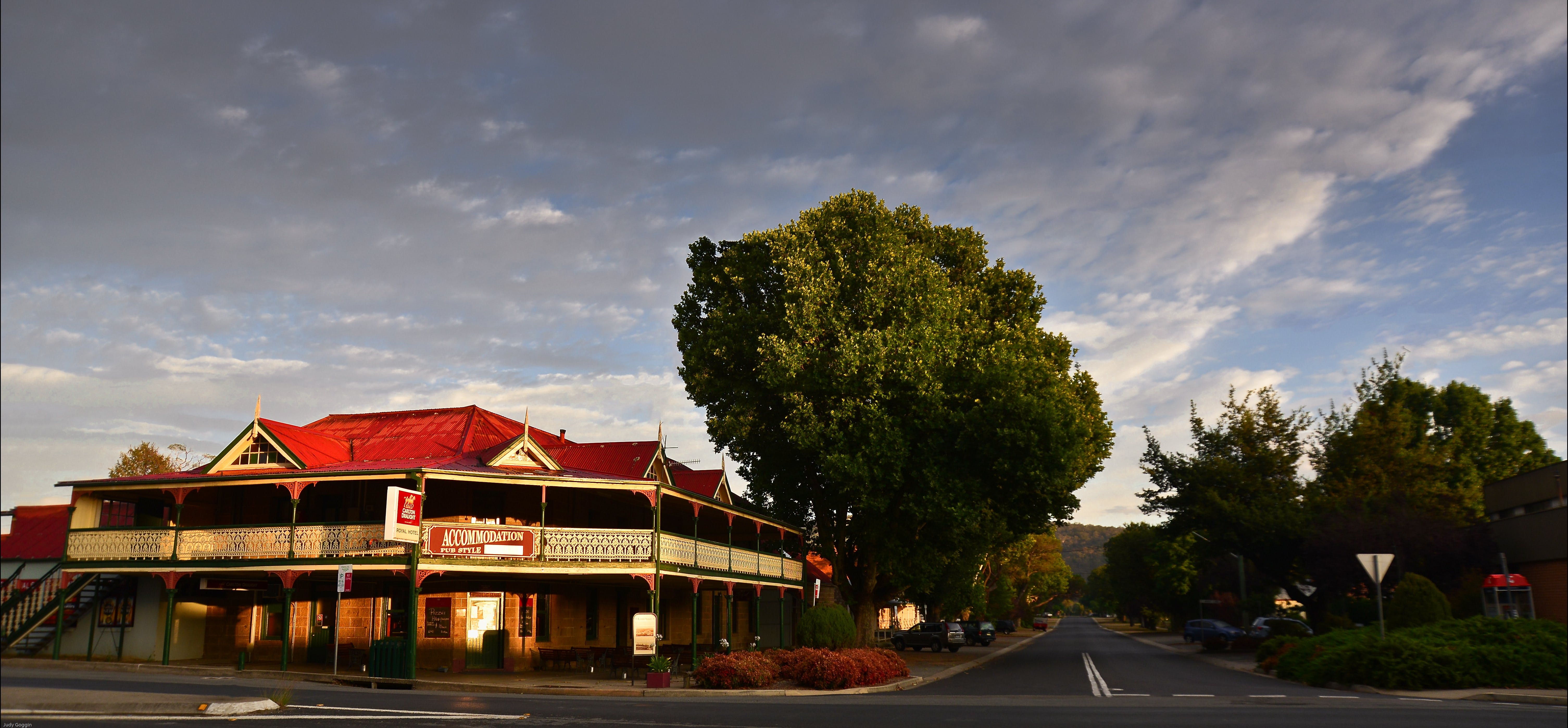 Royal Hotel Cooma - Accommodation Port Macquarie 2
