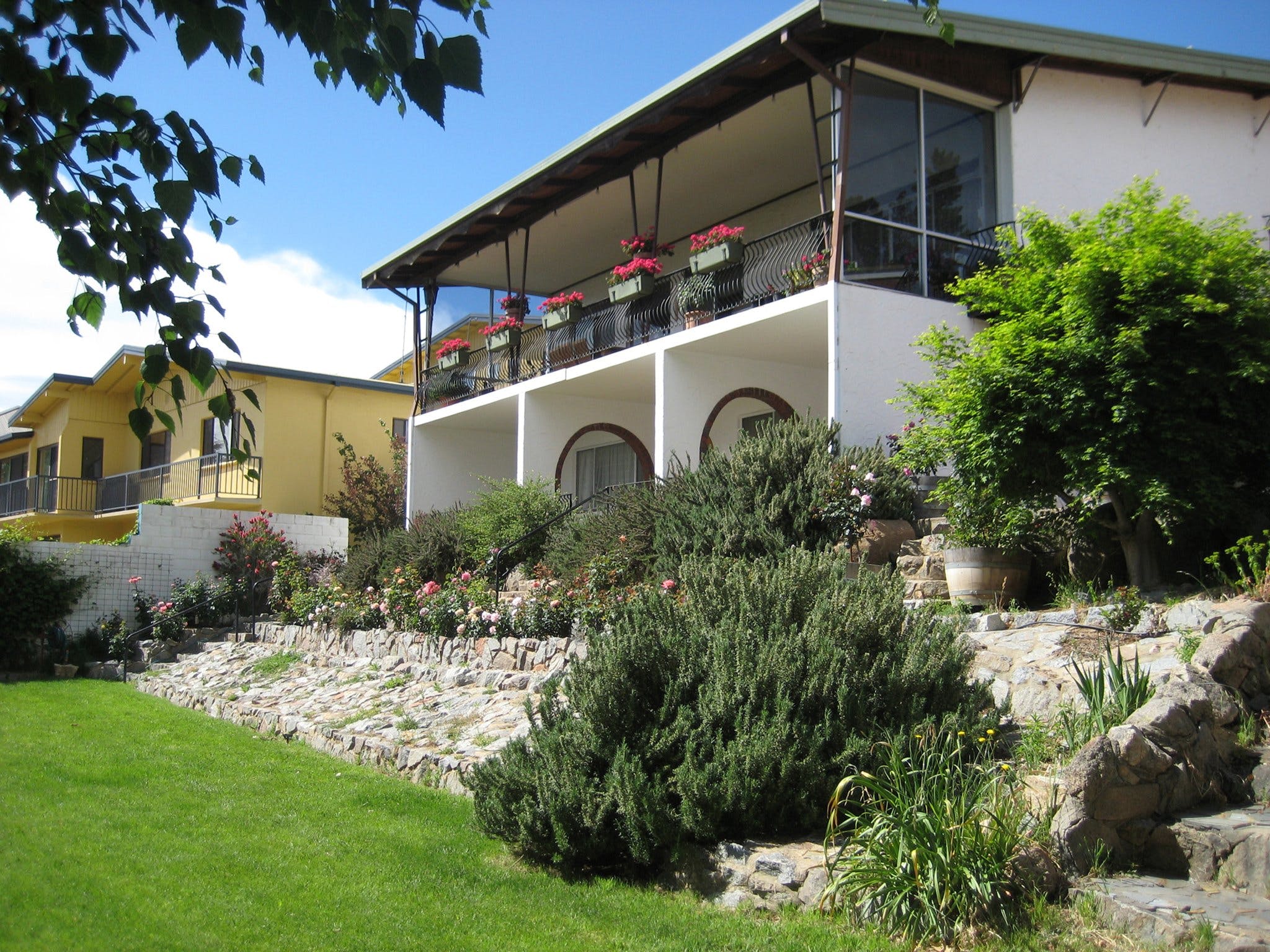 Sages Haus Bed And Breakfast - Accommodation Bookings 1