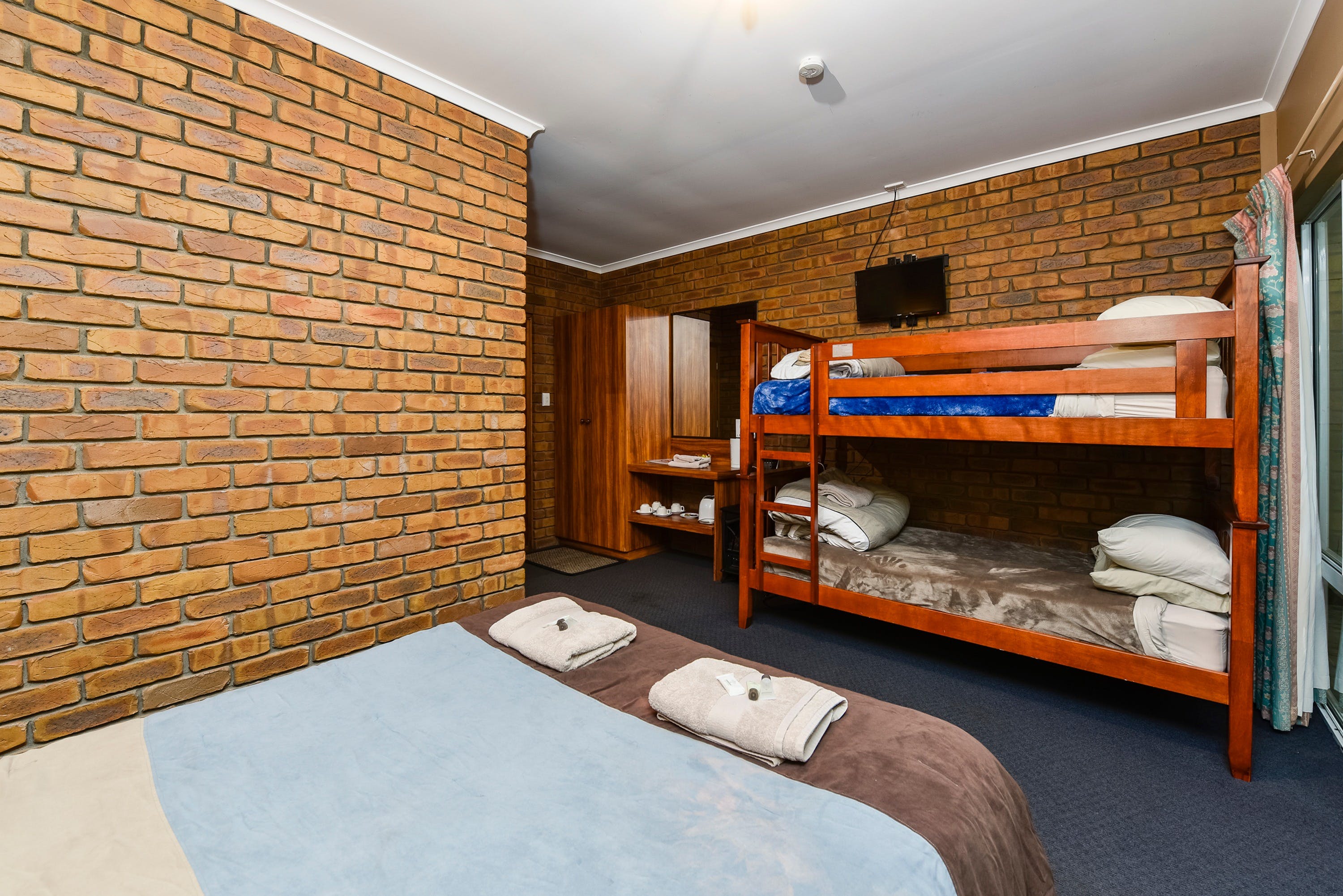 The Bellum Hotel - thumb 2