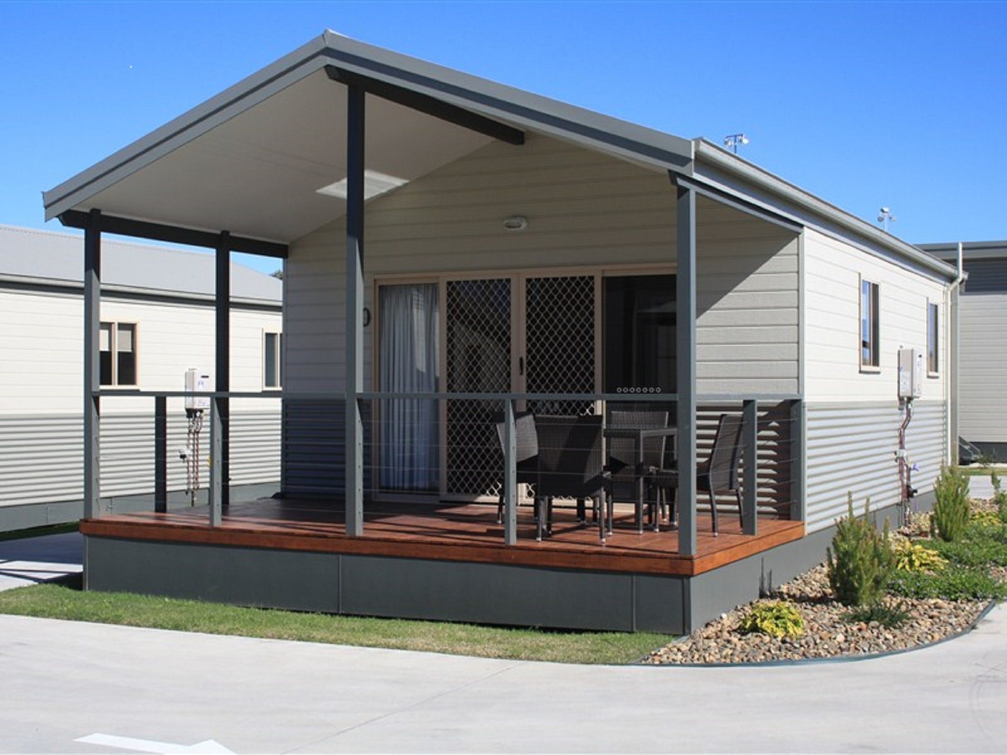Bowlo Holiday Cabins - Tourism Cairns
