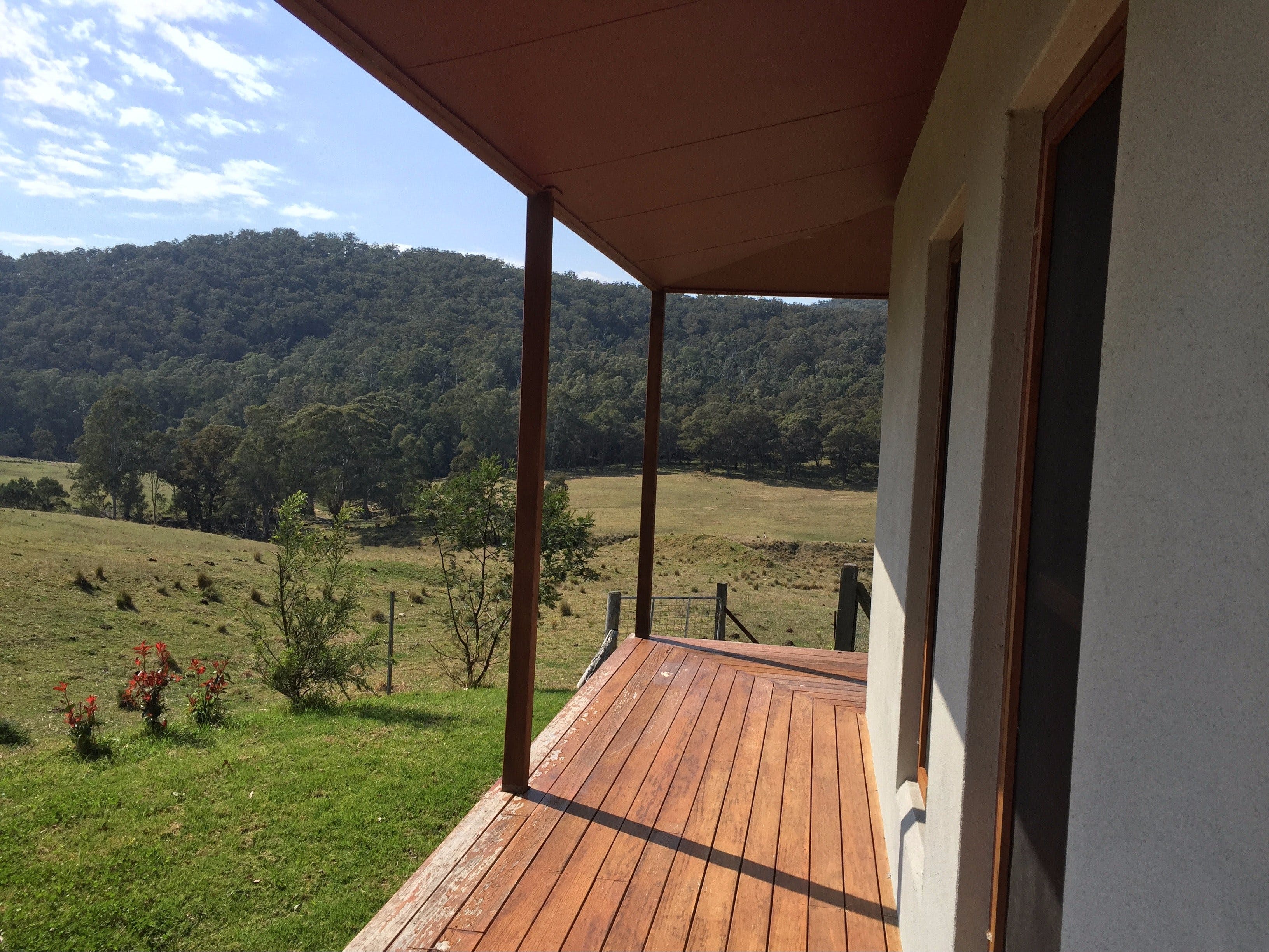 Highland Cattle Farm Stay - Accommodation Airlie Beach