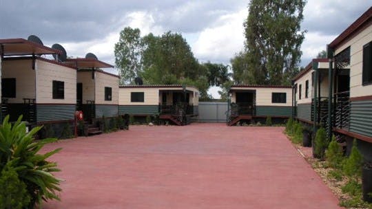 Pine Creek Railway Resort - thumb 2