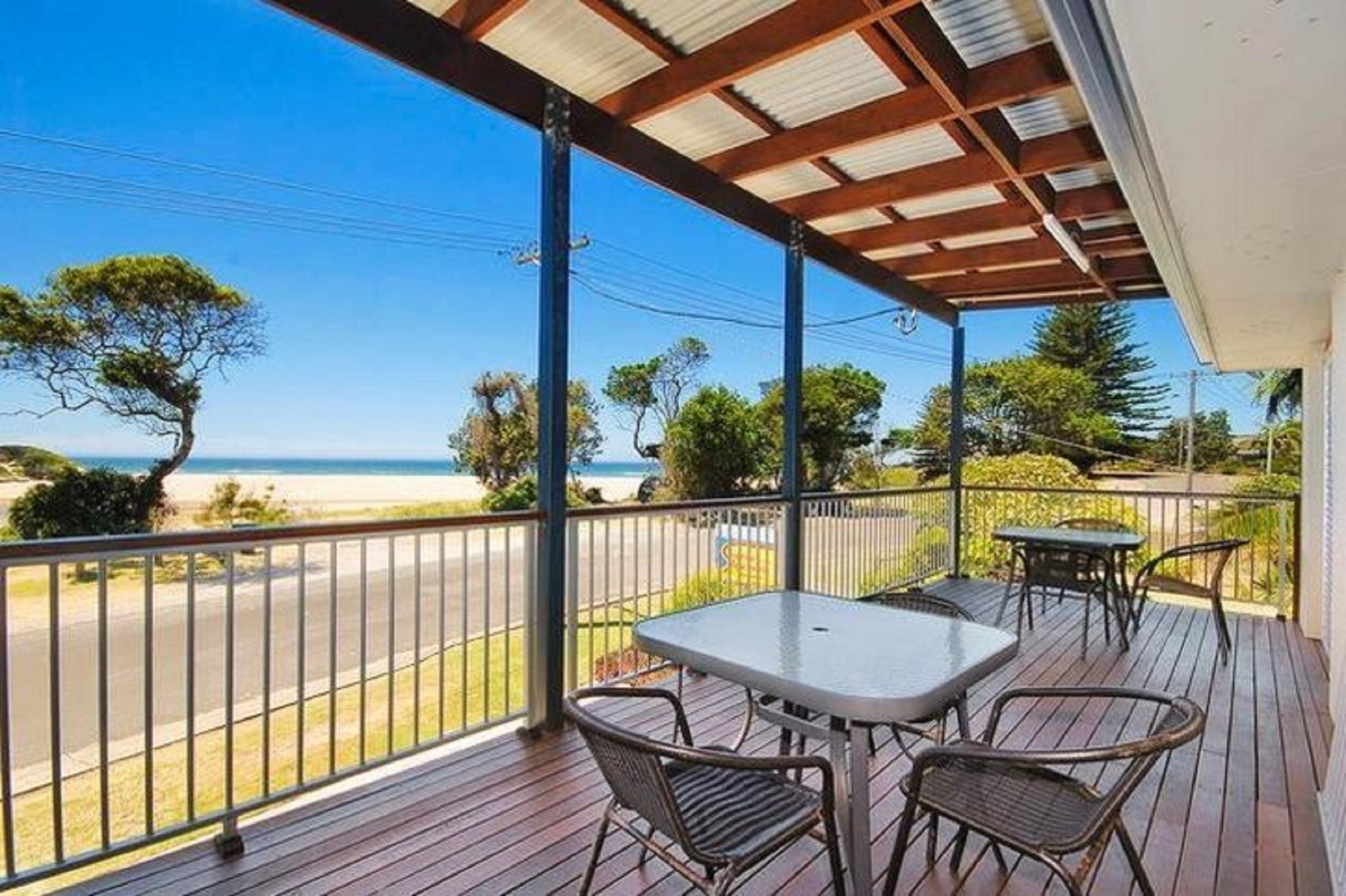 Seascape Holiday Apartments Lake Cathie - Accommodation Directory