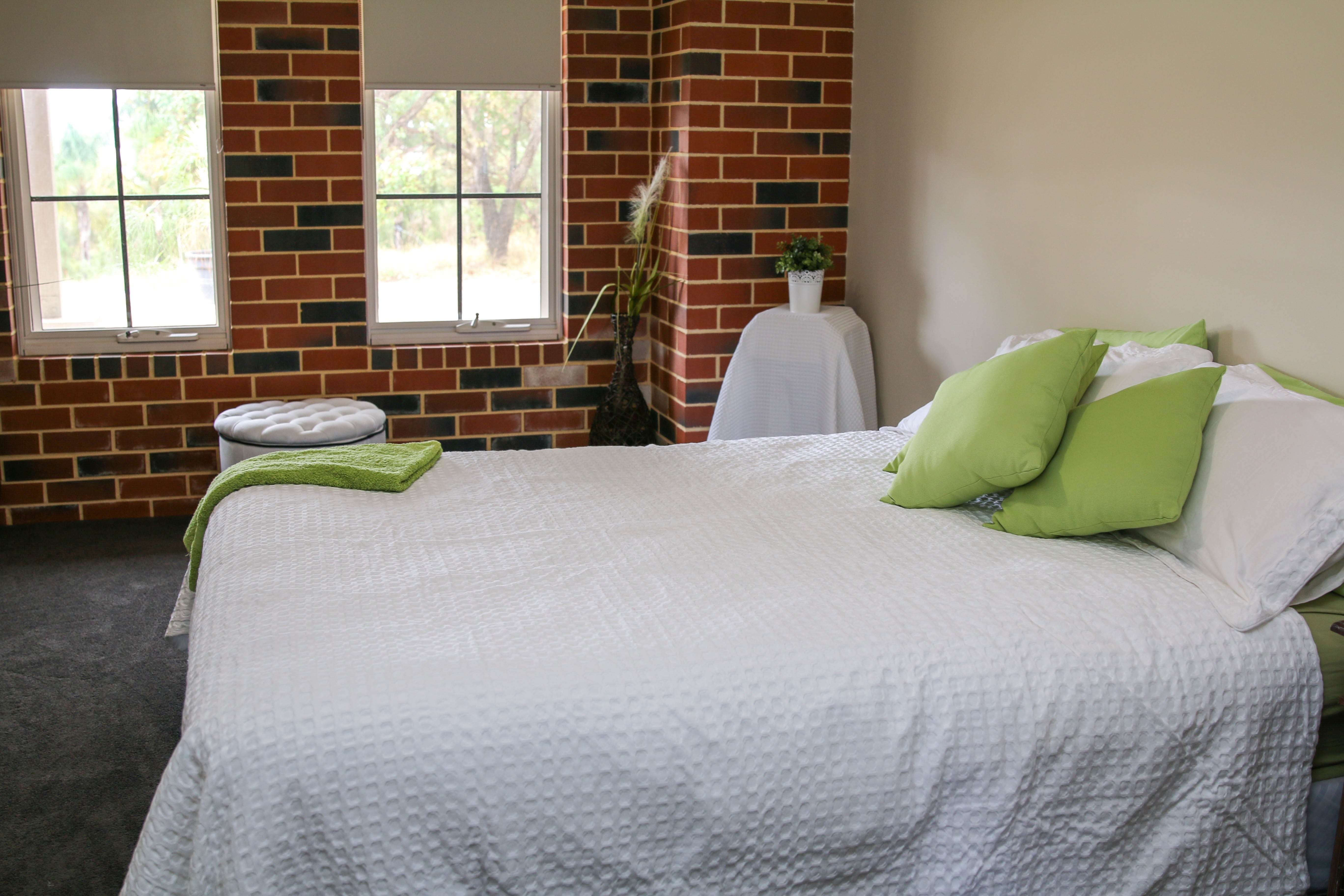 Downunder Farmstays - Accommodation in Surfers Paradise