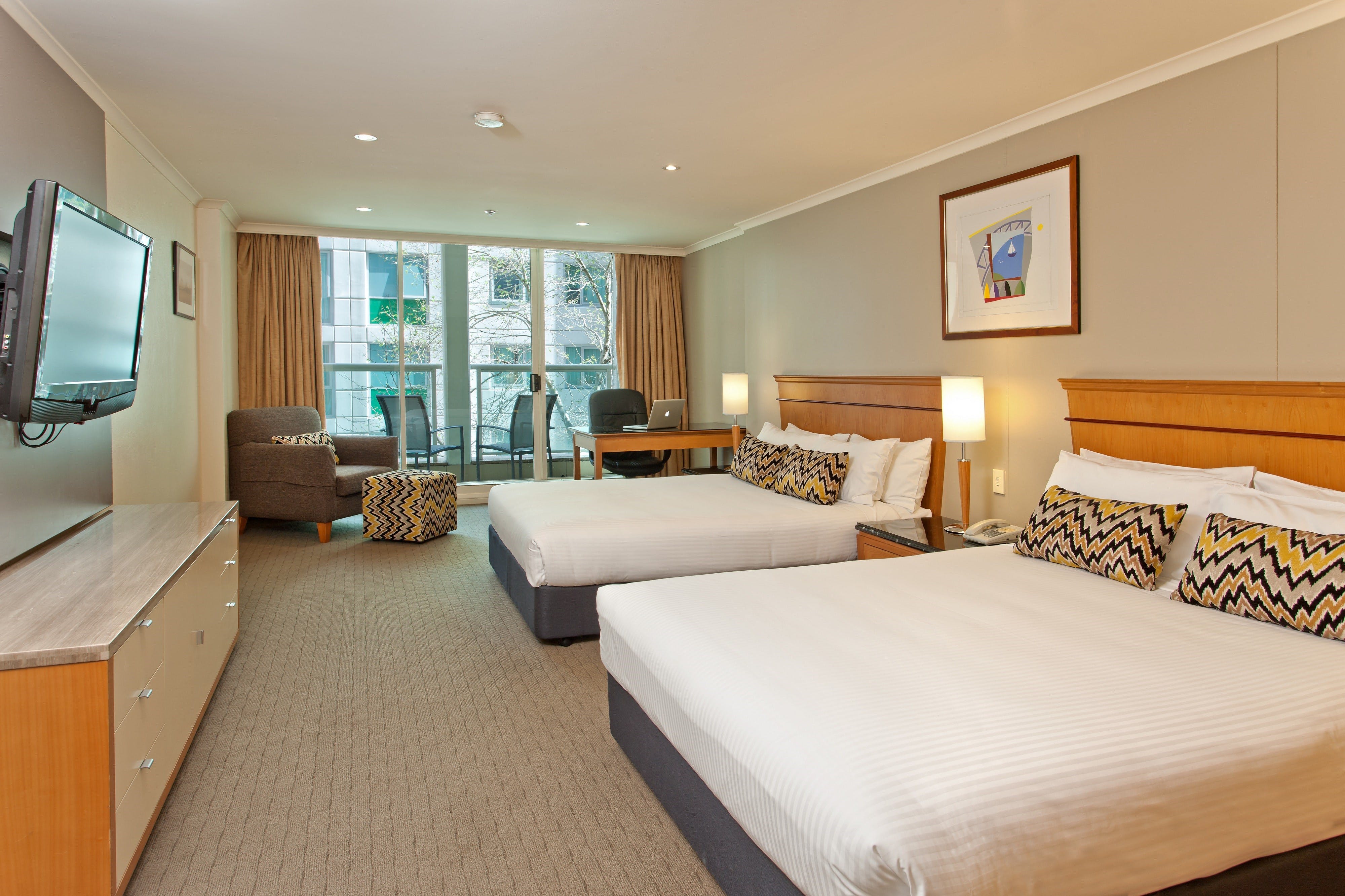 Radisson Hotel And Suites Sydney - thumb 2