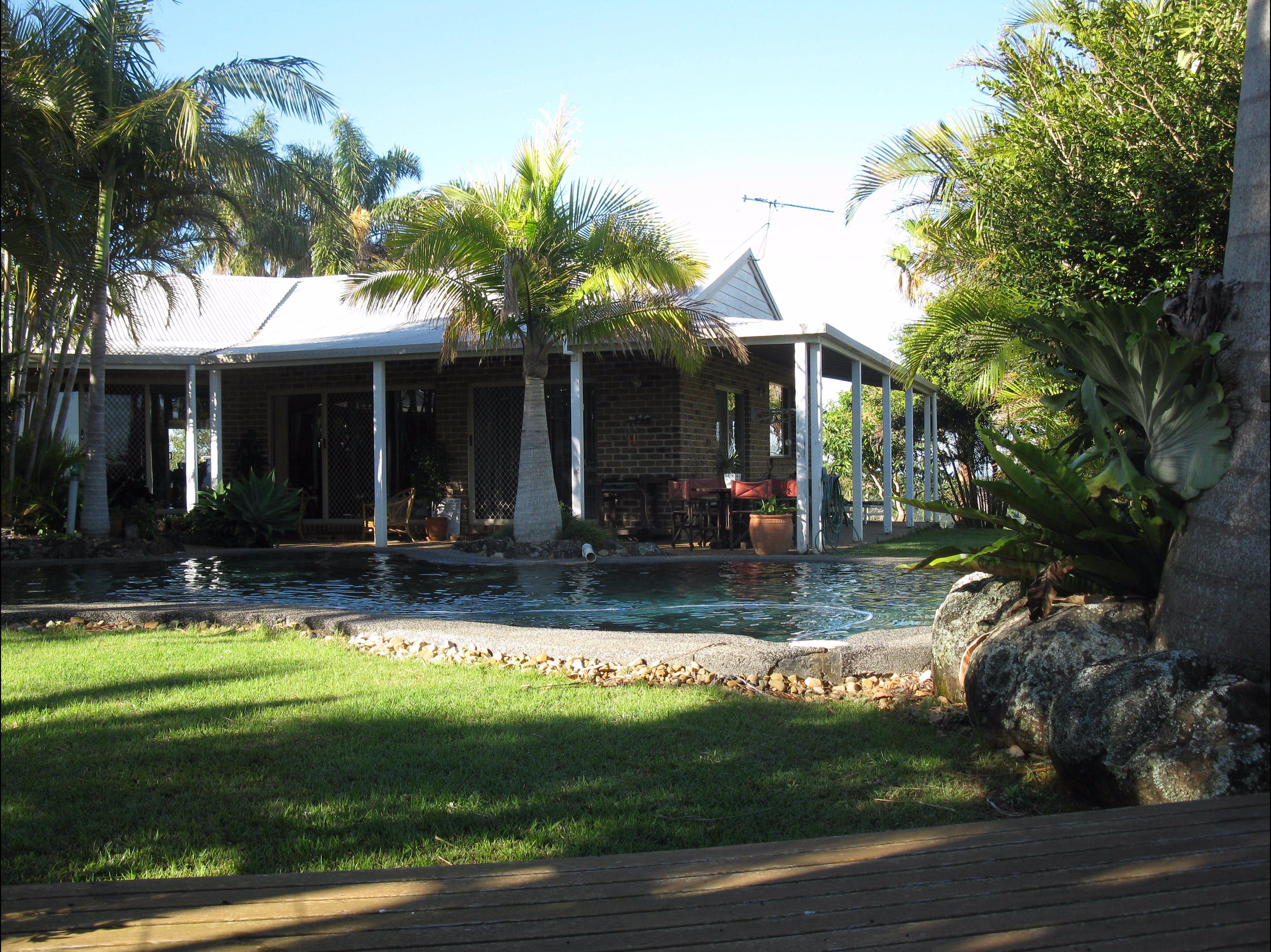 Twin Figs Country Retreat - Accommodation Airlie Beach