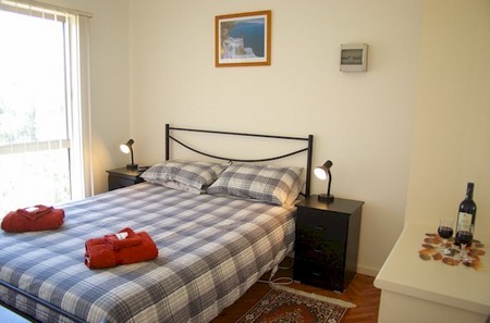 Lookout Holiday Units - Lismore Accommodation 2