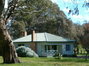 South Mokanger Farm Cottages - Coogee Beach Accommodation 3