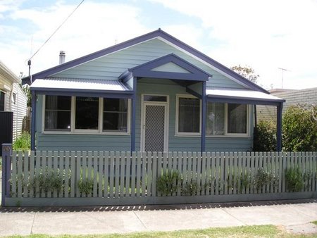 Cliffs Cottage - Accommodation Redcliffe