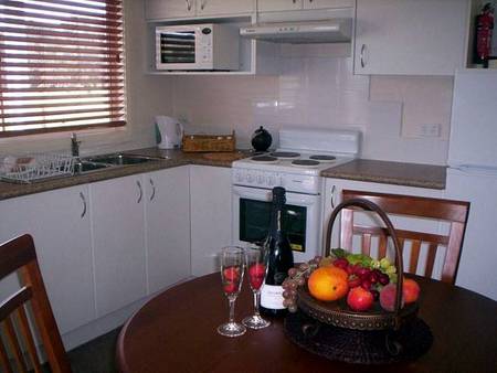 Prom Port Cottages - Coogee Beach Accommodation 0