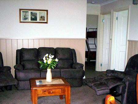 Prom Port Cottages - Coogee Beach Accommodation 4