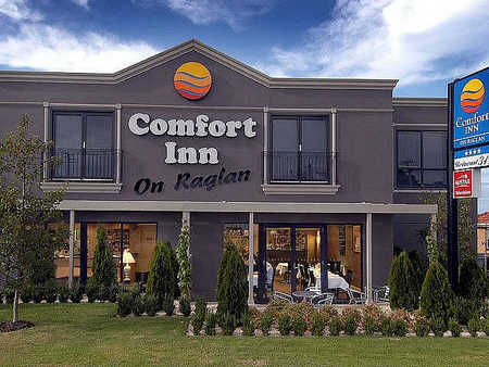 Comfort Inn On Raglan - Accommodation in Surfers Paradise