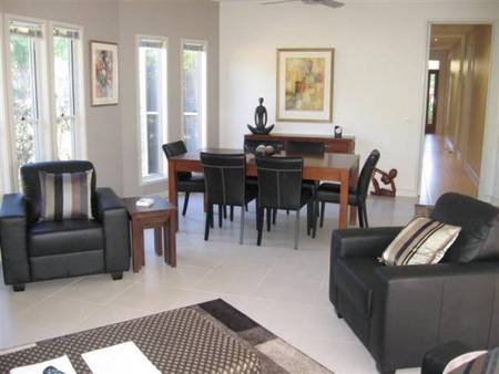 Abalina Cottages - Coogee Beach Accommodation 1